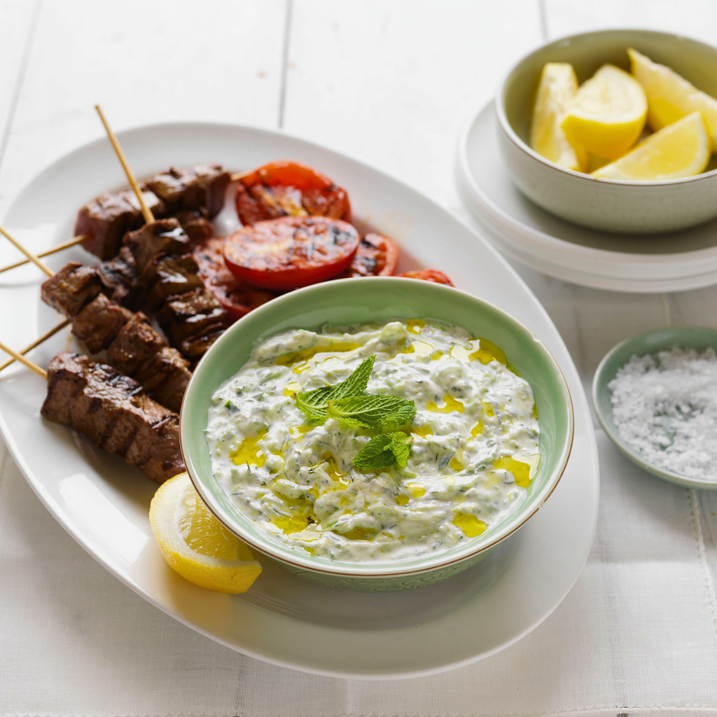 FAST CUCUMBER, GARLIC & YOGHURT DIP