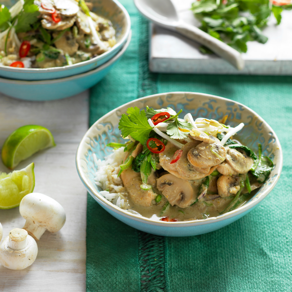 EASY MUSHROOM & CHICKEN GREEN CURRY